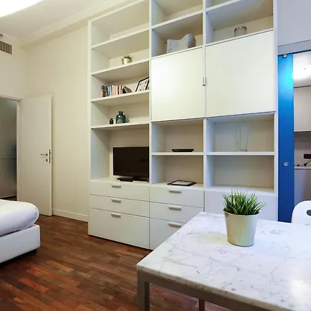 Contempora - Liberty Studio Apartment Milan